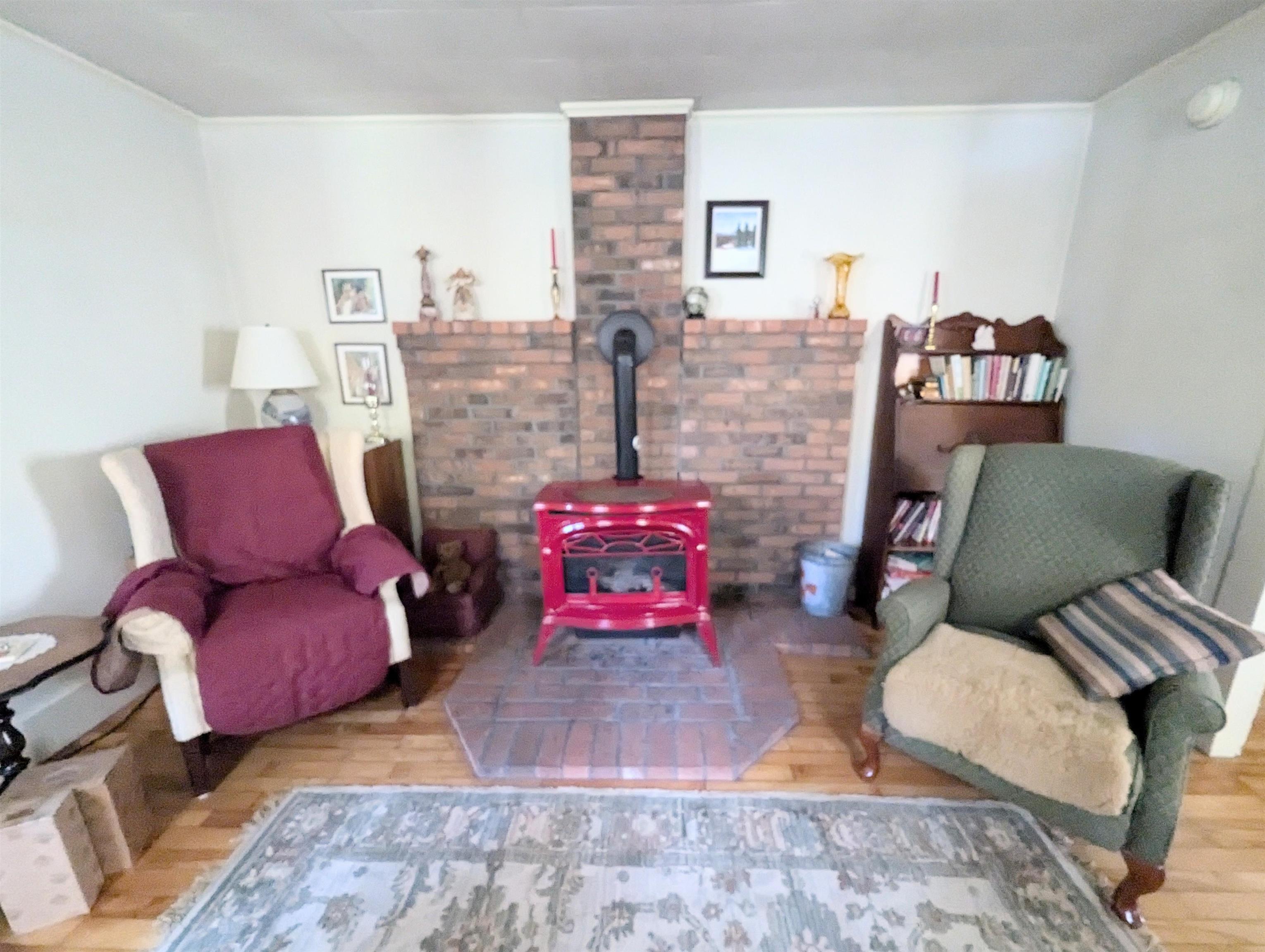 1573 Highway 5 Barnet, VT 05821 - Photo 8 of 33