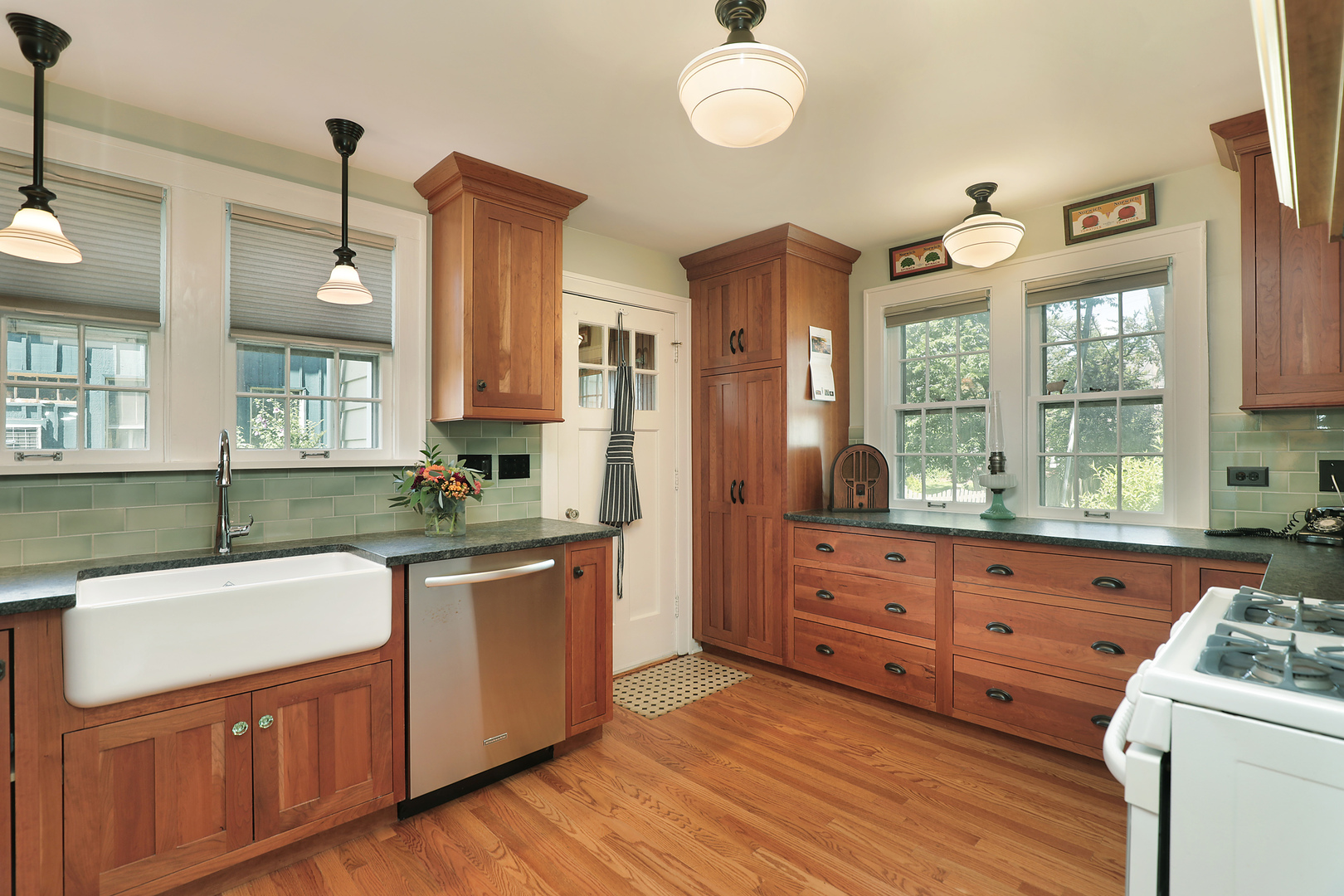 2022 Center Avenue Northbrook, IL 60062 - Photo 6 of 22