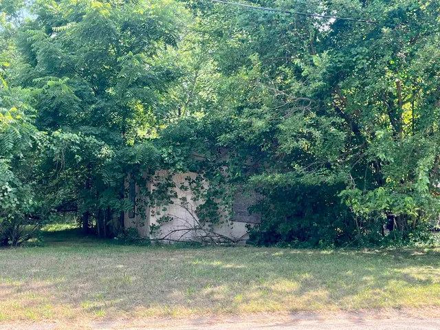 $15,000 | 55915 Dorn Street, South Bend, IN 46619