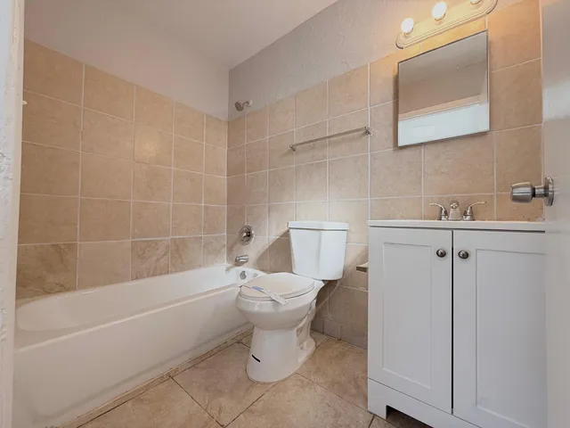 $1,550 | 920 South K Street, Unit 25, Lake Worth Beach, FL 33460