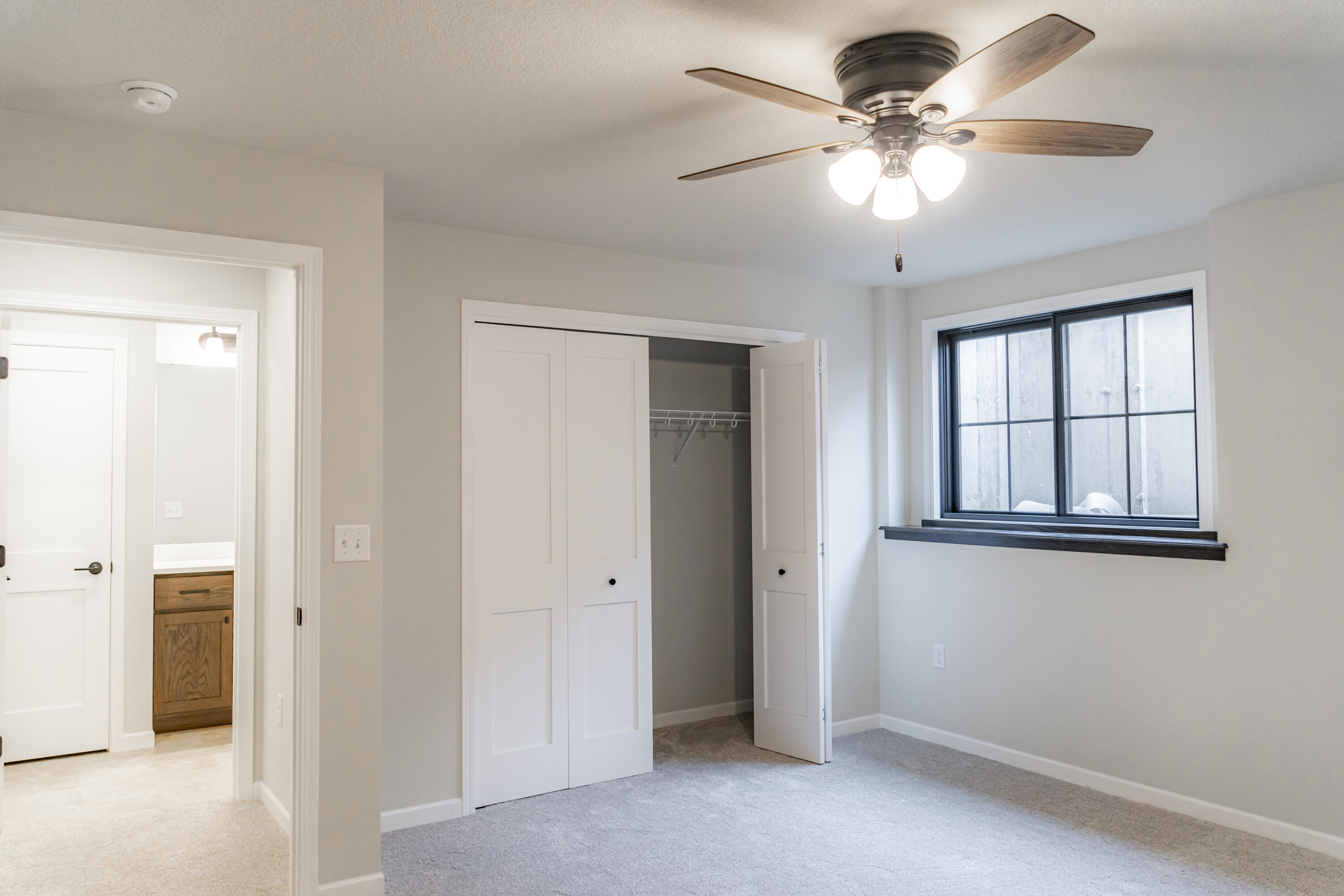 619 Johnson Street Onalaska, WI 54650 - Photo 23 of 29 Bedroom #3