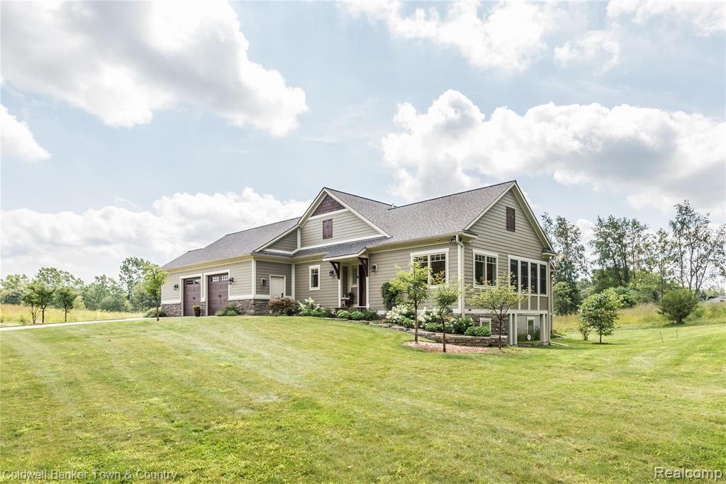 6434 Cohoctah Road Fenton, MI 48430 - Photo 10 of 69