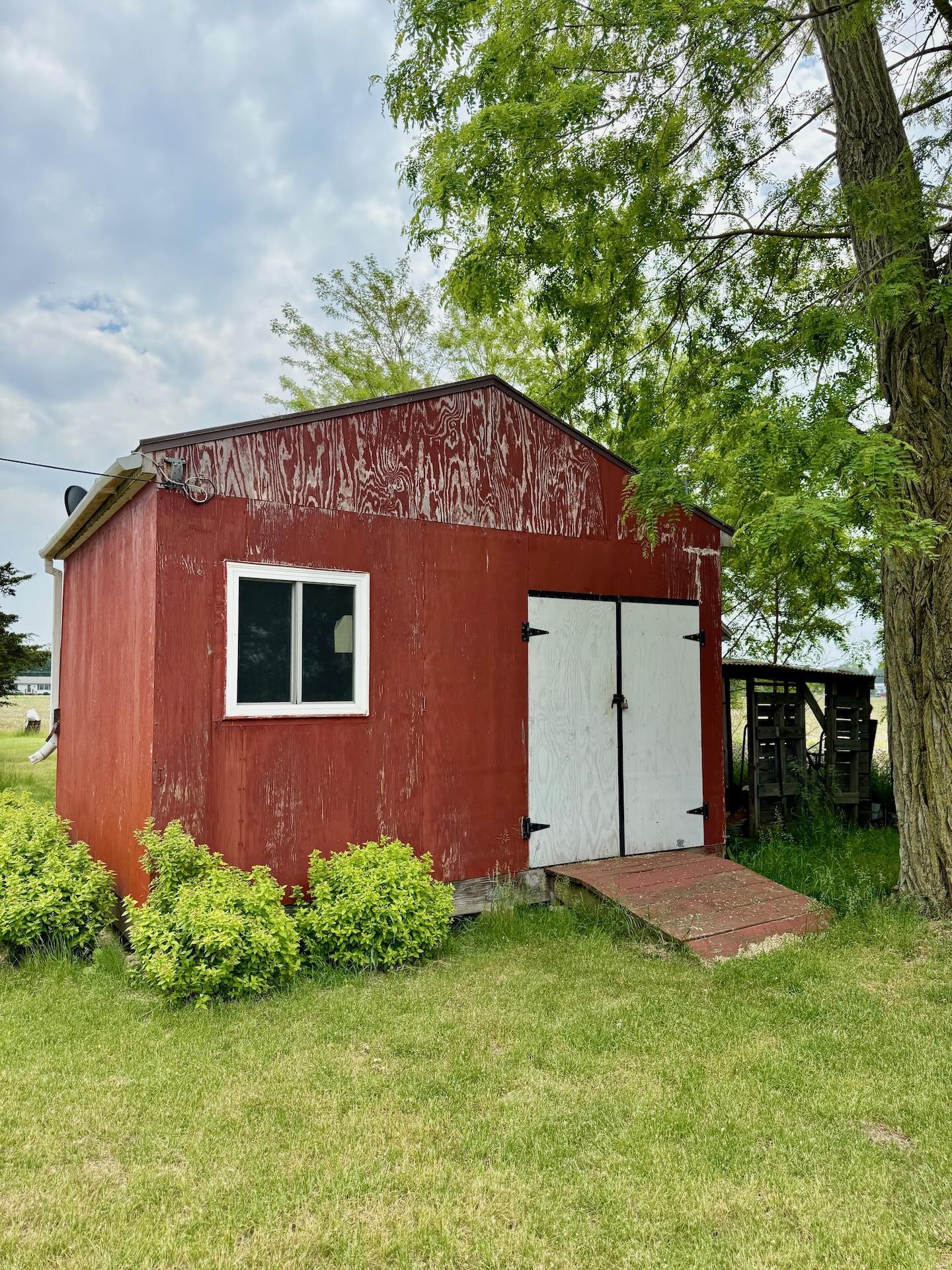 2428 East Burnside Road North Branch, MI 48461 - Photo 28 of 34
