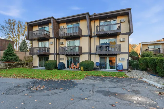 $224,900 | 305 South Liberty Lake Road, Unit 1, Liberty Lake, WA 99019