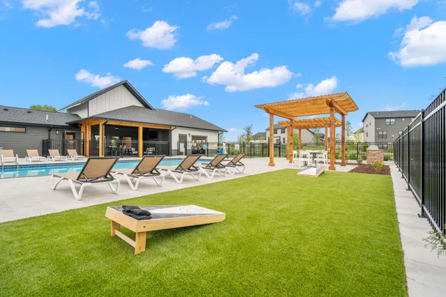 $4,235 | 1173 Dundalk Trail, Woodbury, MN 55129