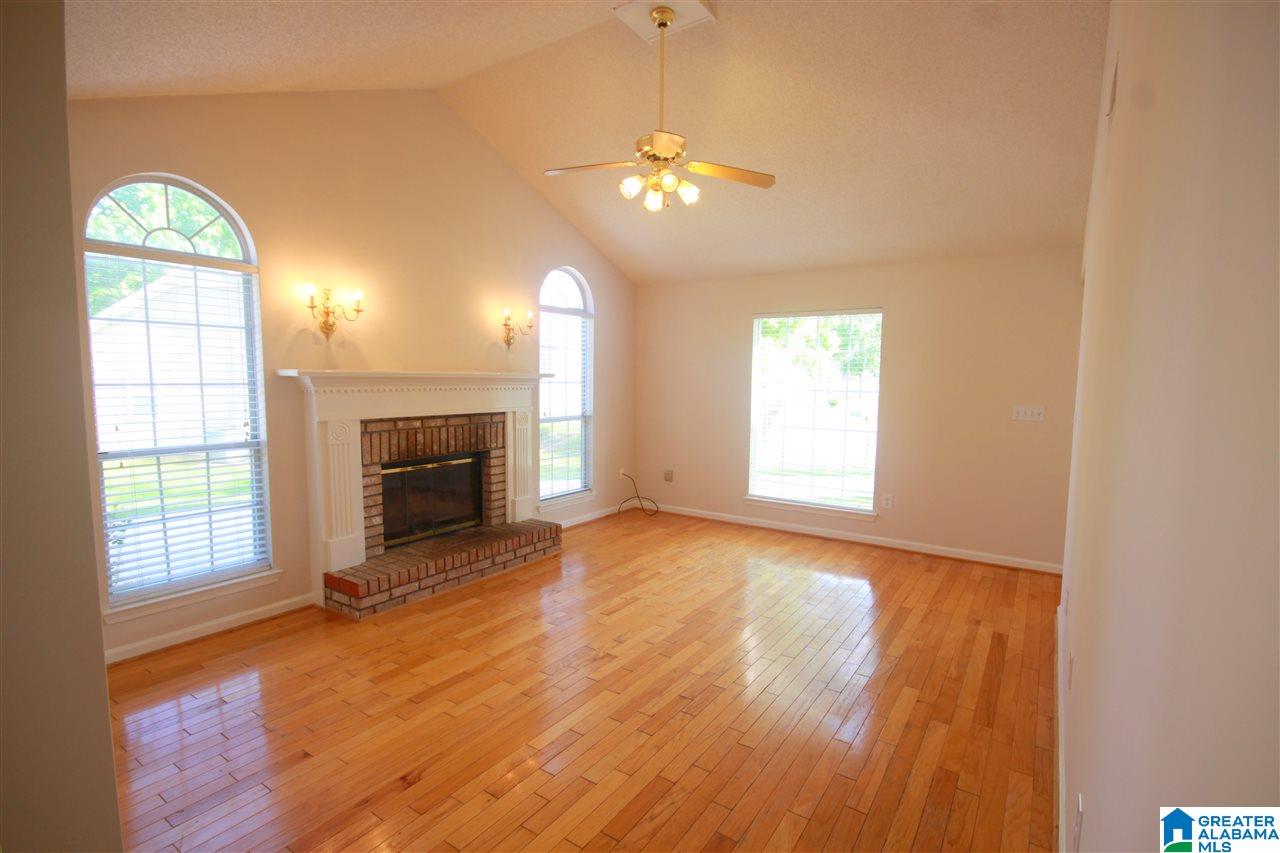 121 Park Pl Way Alabaster, AL 35007 - Photo 6 of 46
