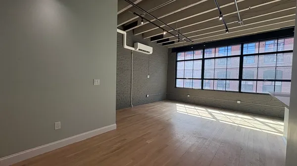 $2,700 | 199 Market Street, Unit 1, Lowell, MA 01852