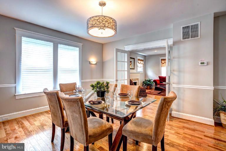 4004 Pinkney Road Baltimore, MD 21215 - Photo 26 of 30 Dining Room