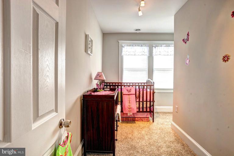 4004 Pinkney Road Baltimore, MD 21215 - Photo 28 of 30 Bedroom