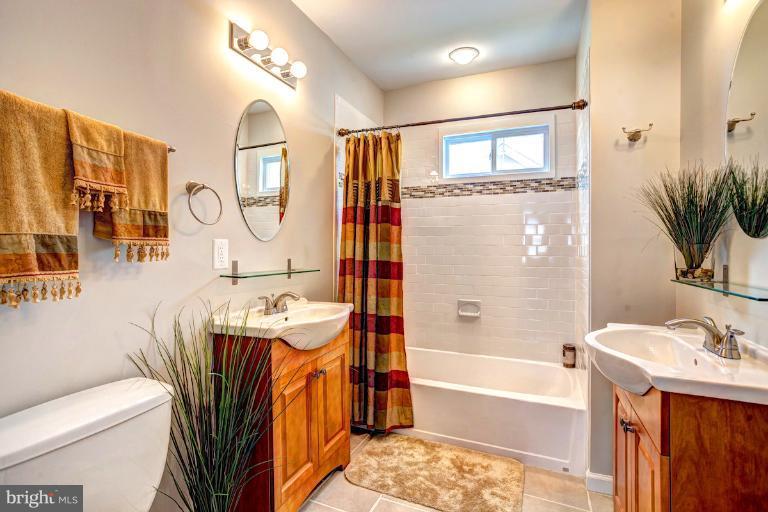 4004 Pinkney Road Baltimore, MD 21215 - Photo 10 of 30 Bath