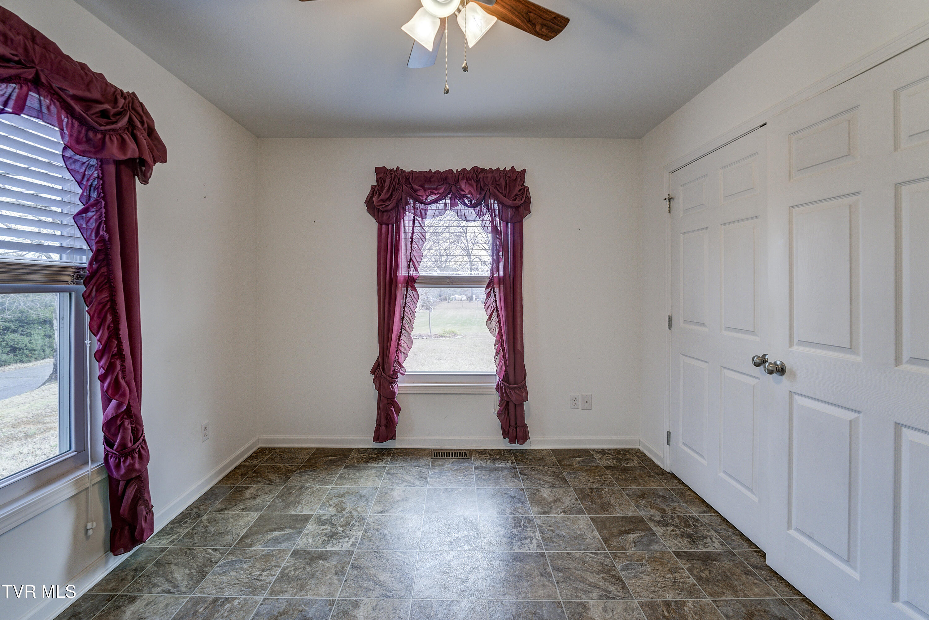 301 Carter Sells Road Johnson City, TN 37604 - Photo 28 of 38 CarterSells-21