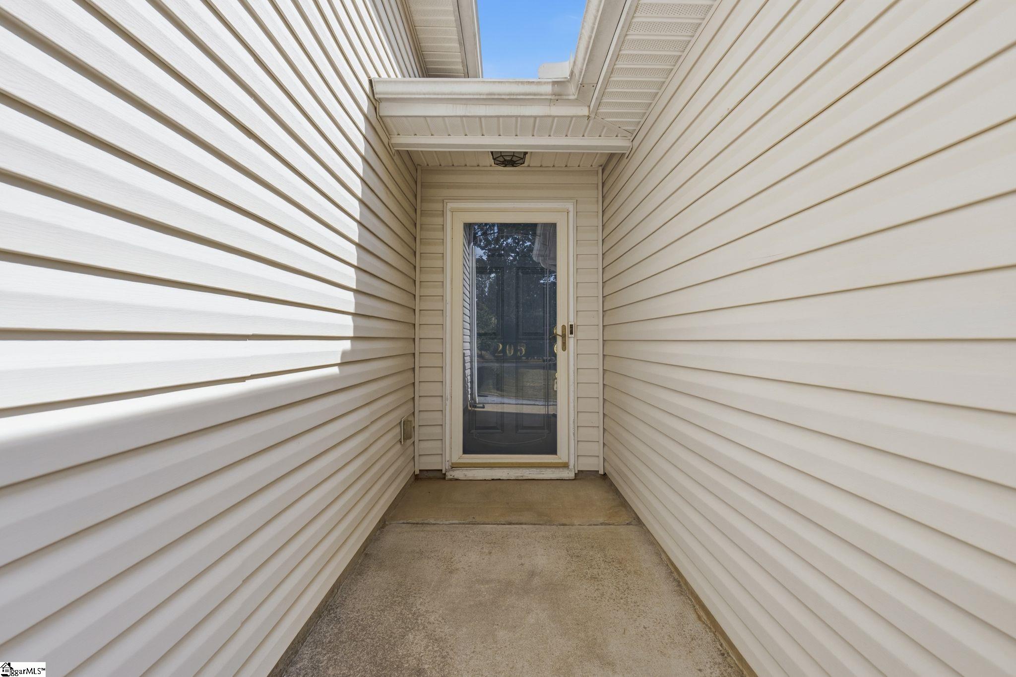 205 Greenport Way Greenville, SC 29607 - Photo 3 of 43