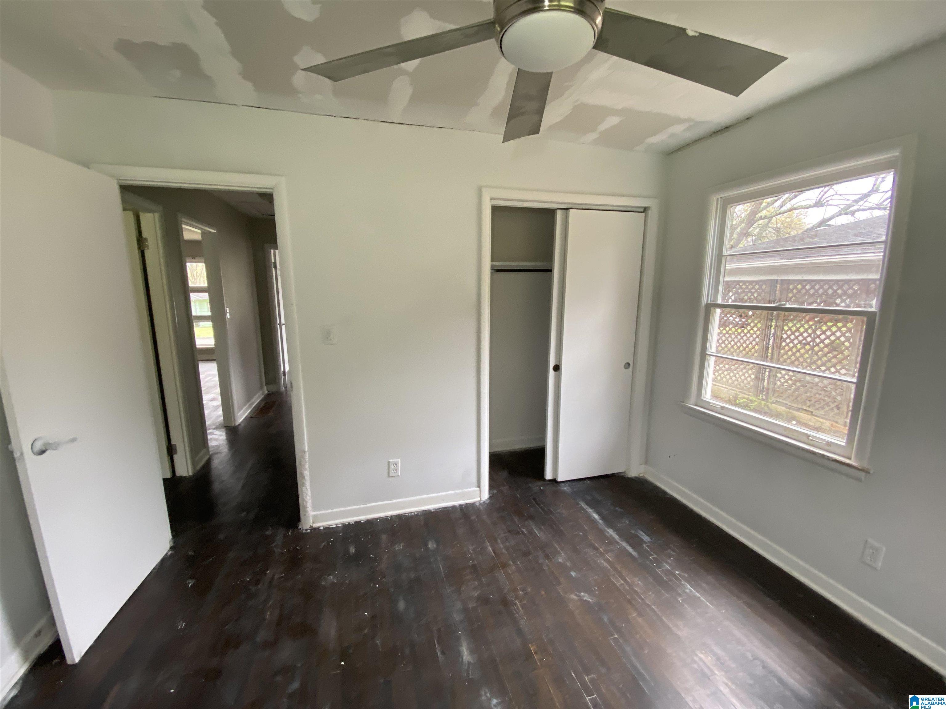 544 Camellia Road Birmingham, AL 35215 - Photo 11 of 38