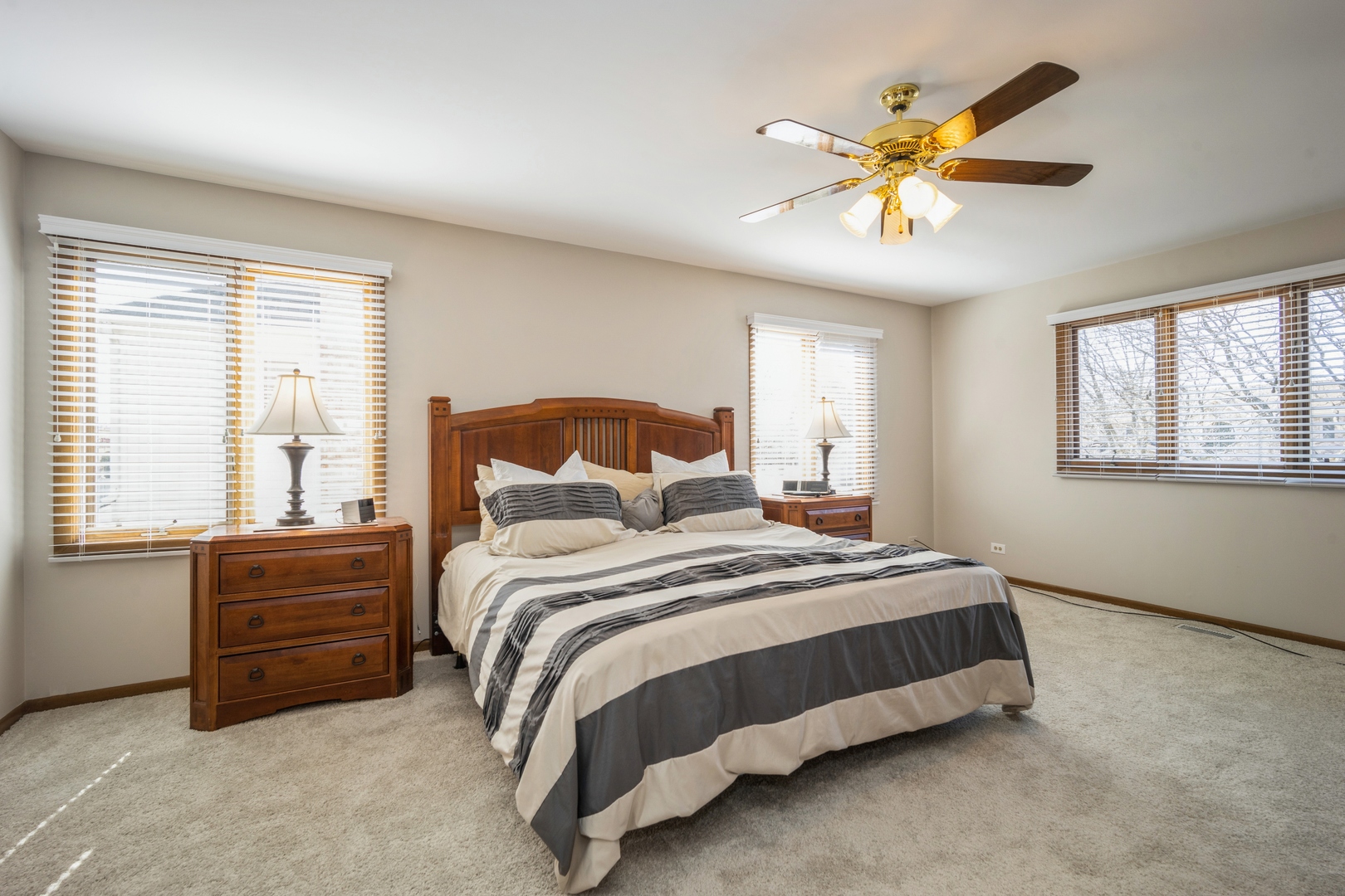 1013 Elmdale Road Glenview, IL 60025 - Photo 11 of 30