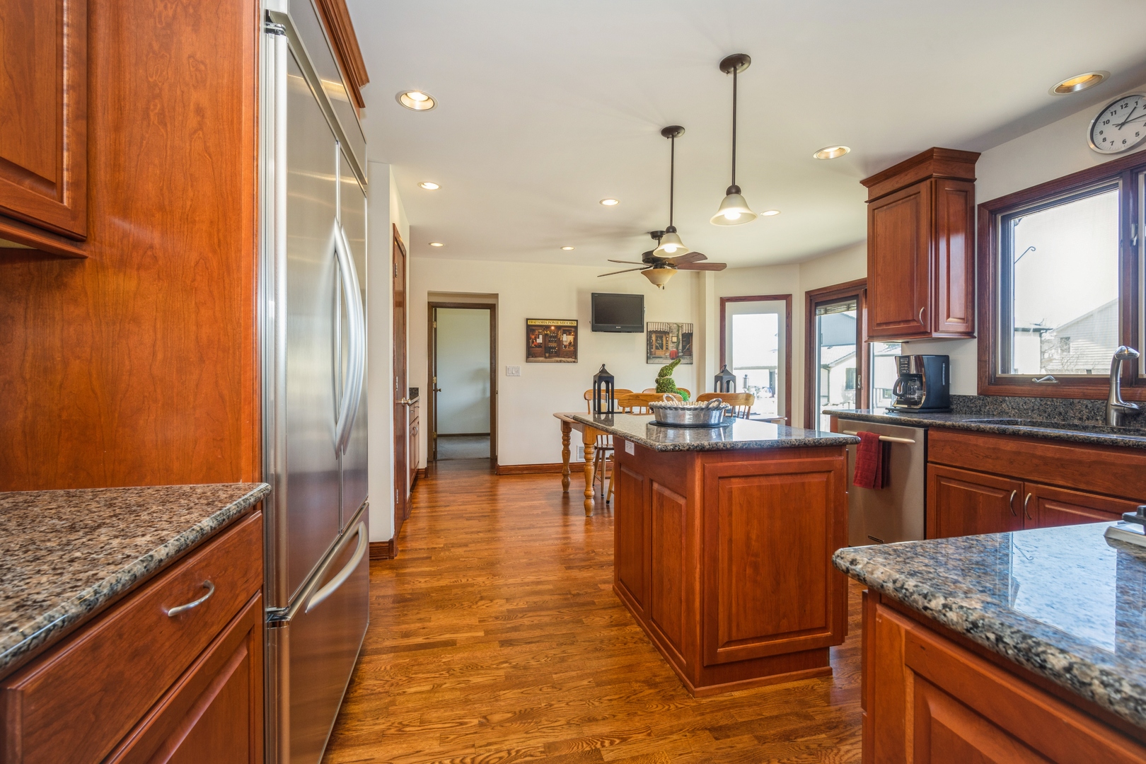 1013 Elmdale Road Glenview, IL 60025 - Photo 10 of 30
