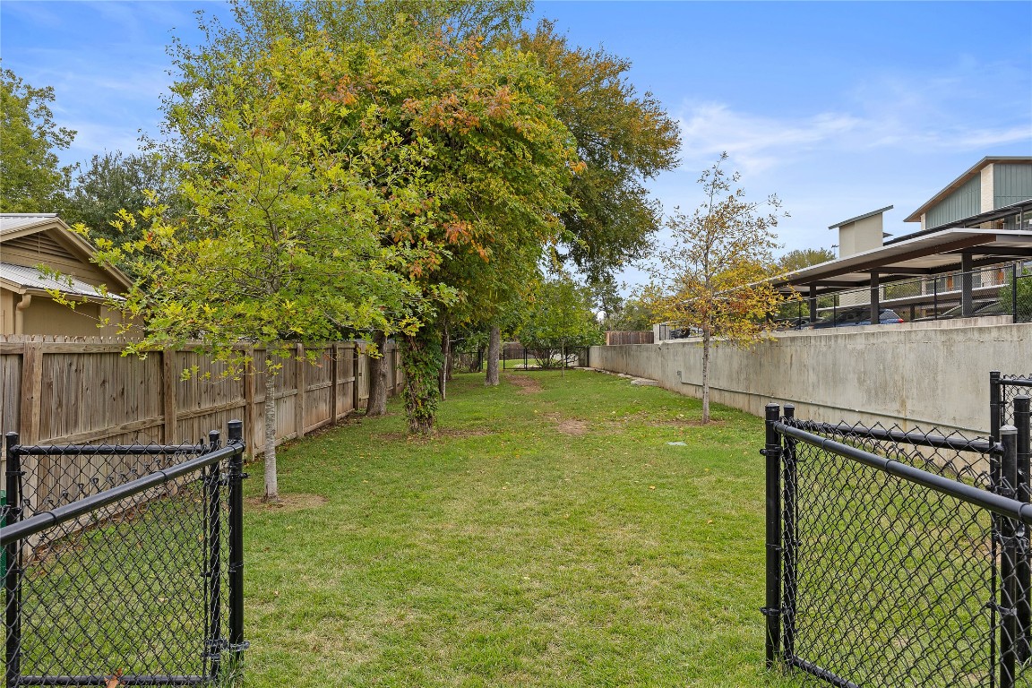 4704 Sunset Trail, Unit 2301 Austin, TX 78745 - Photo 19 of 21