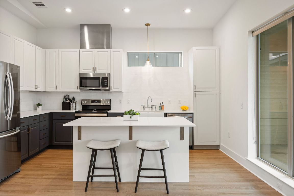 4704 Sunset Trail, Unit 2301 Austin, TX 78745 - Photo 4 of 21