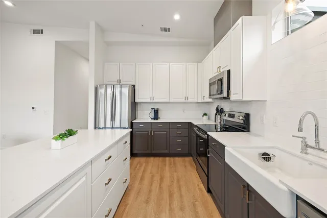 $2,500 | 4704 Sunset Trail, Unit 2301, Austin, TX 78745