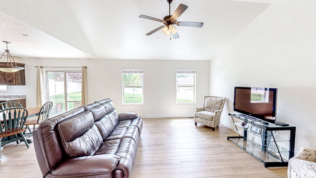 29 West Magellan Lane Elk Ridge, UT 84651 - Photo 5 of 36