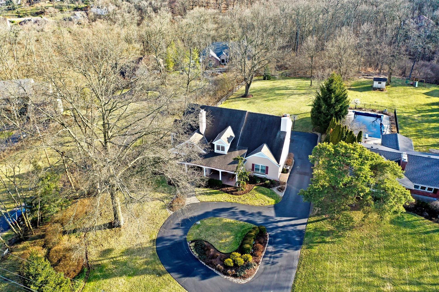 6877 Shawnee Run Road Madeira, OH 45243 - Photo 2 of 49