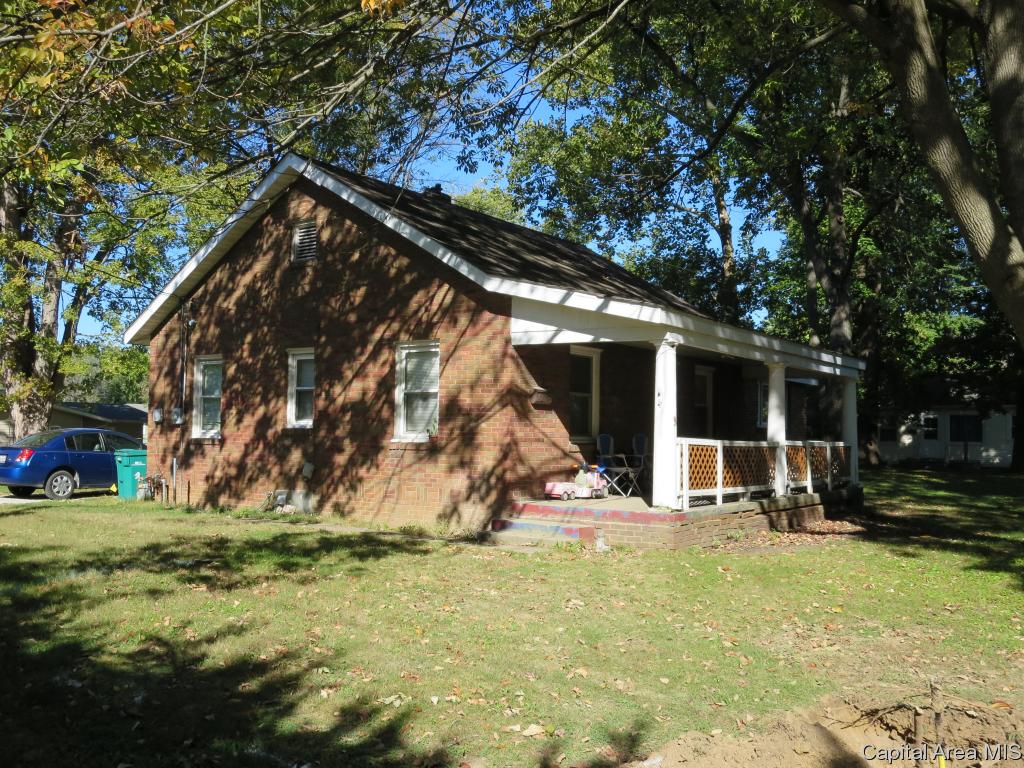 9 Branford Court Springfield, IL 62703 - Photo 1 of 30 Gallery Image 1