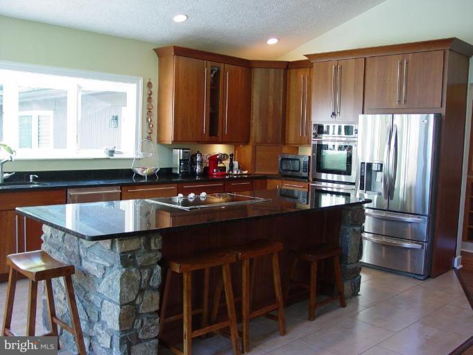 7801 Brickyard Road Potomac, MD 20854 - Photo 13 of 17 Kitchen #3