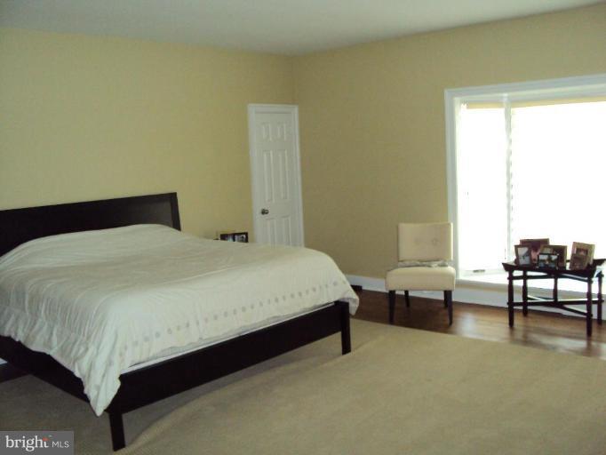 7801 Brickyard Road Potomac, MD 20854 - Photo 7 of 17 Master Bedroom
