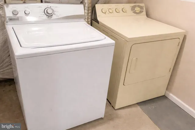 $2,900 | 44032 Aberdeen Terrace, Ashburn, VA 20147