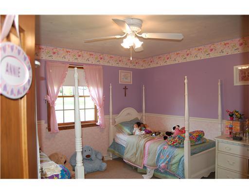 113 Ruth Way McDonald, PA 15057 - Photo 15 of 18 Other. 2nd Bedroom with Ceiling Fan.