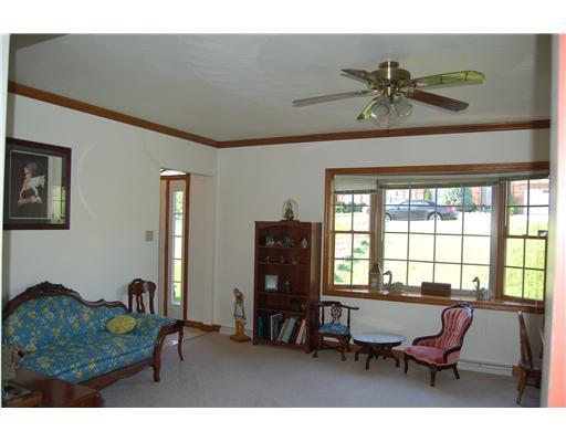 113 Ruth Way McDonald, PA 15057 - Photo 7 of 18 Living Room. Formal Living Room. With Ceiling Fan.