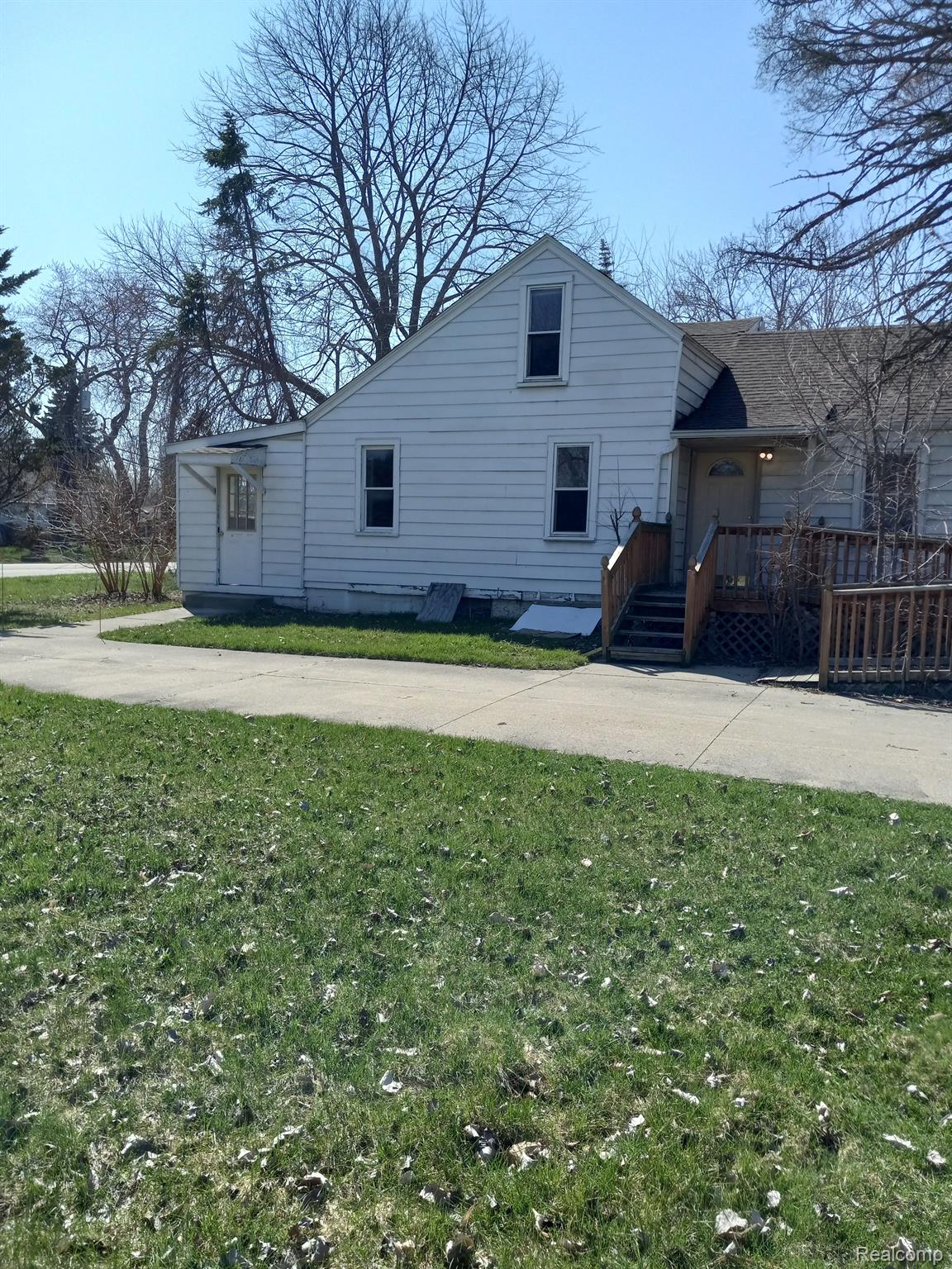 1579 East Wattles Road Troy, MI 48085 - Photo 3 of 16 Gallery Image 3