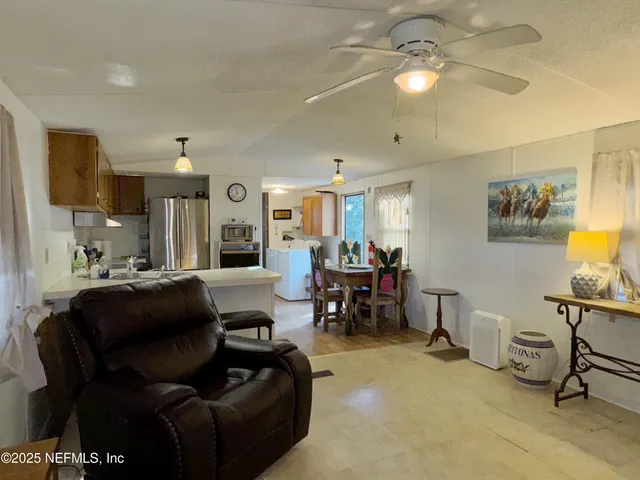 $119,900 | 159 Jewel Avenue, Interlachen, FL 32148