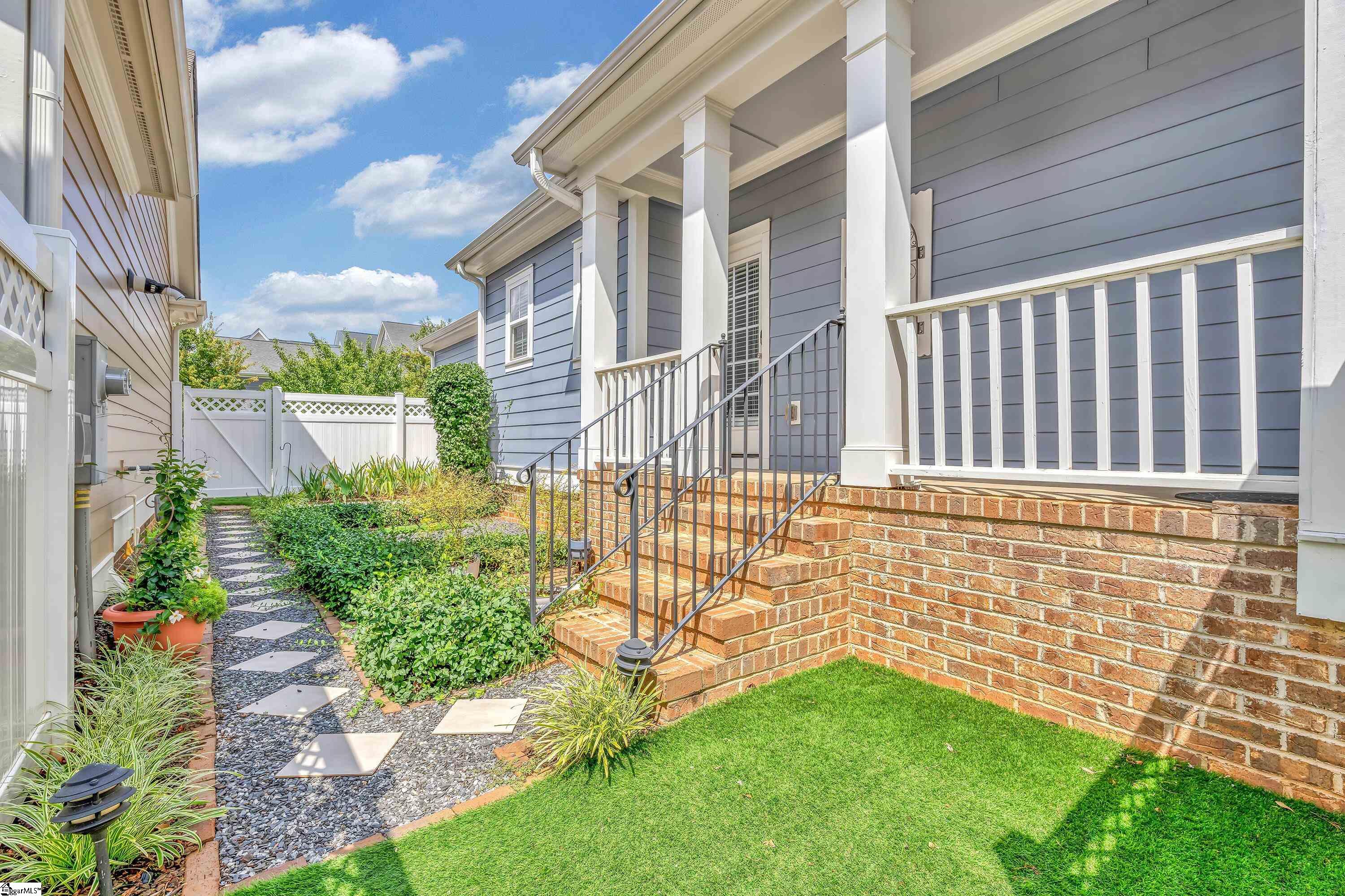 436 Rocky Slope Road Greenville, SC 29607 - Photo 3 of 17 Gallery Image 3