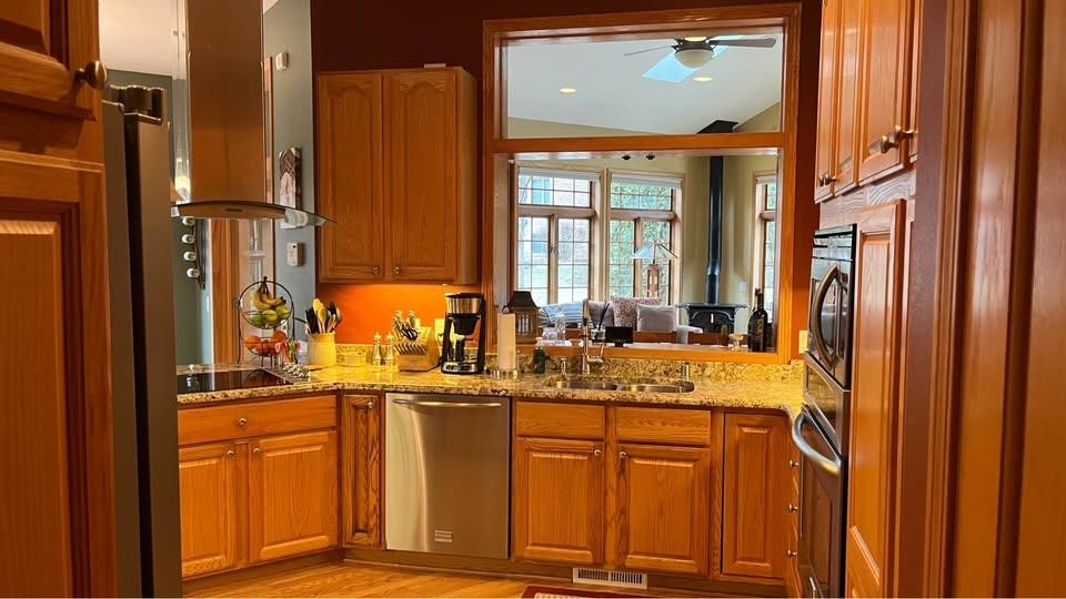 10 Vienna Circle Madison, WI 53718 - Photo 5 of 33