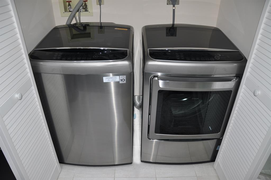 19707 Turnberry Way, Unit 8L Miami, FL 33180 - Photo 26 of 39 a close view of utility and utility room