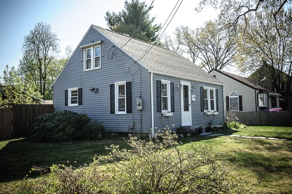 91 Connecticut Avenue Springfield, MA 01104 - Photo 3 of 29