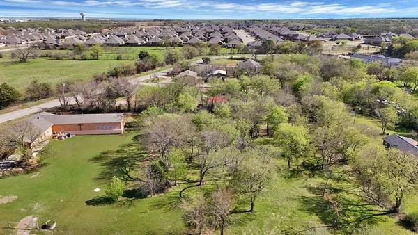 $165,000 | 1459 West Broad Street, Mansfield, TX 76063