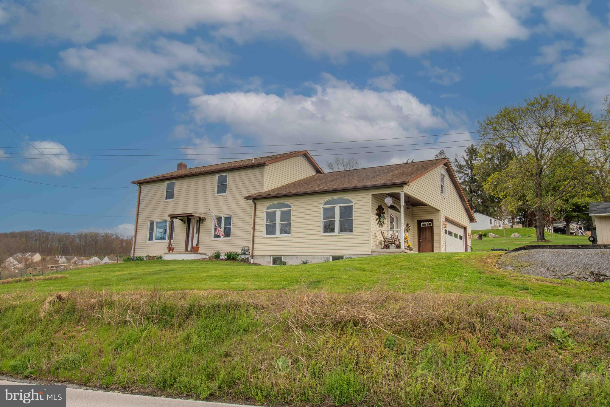 808 Valley Road York, PA 17403 - Photo 1 of 23 Gallery Image 1