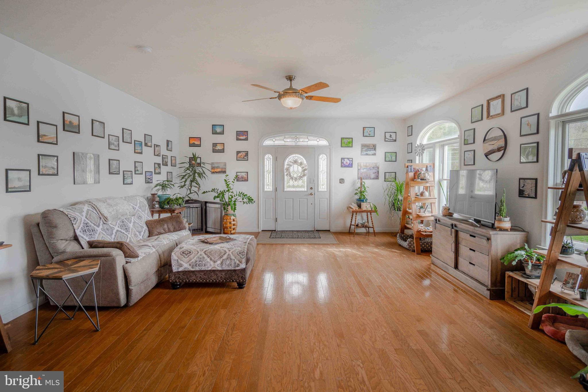 808 Valley Road York, PA 17403 - Photo 6 of 23 Gallery Image 6