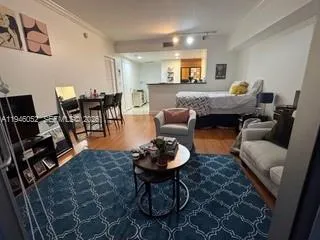 $2,400 | 325 South Biscayne Boulevard, Unit 2120, Miami, FL 33131