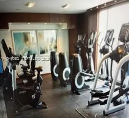 $2,400 | 325 South Biscayne Boulevard, Unit 2120, Miami, FL 33131