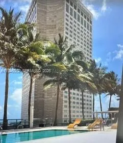 $2,400 | 325 South Biscayne Boulevard, Unit 2120, Miami, FL 33131