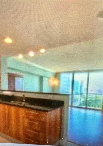 $2,400 | 325 South Biscayne Boulevard, Unit 2120, Miami, FL 33131