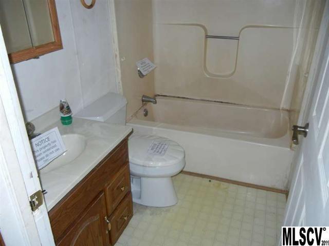 7470 Burke County Line Road Hickory, NC 28602 - Photo 4 of 12 Gallery Image 4
