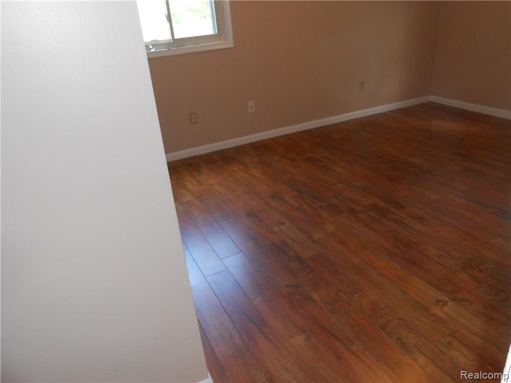 25655 Code Road Southfield, MI 48033 - Photo 64 of 74 DSCN9676.JPG