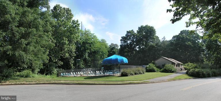 2074 Golf Course Drive Reston, VA 20191 - Photo 30 of 30 a view of a park with plants and trees