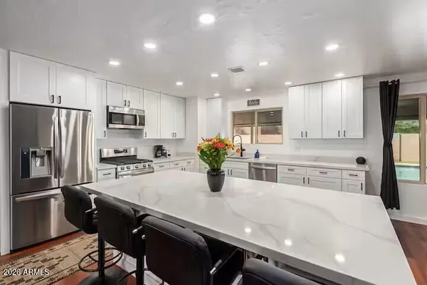 $695,000 | 3142 East Altadena Avenue, Phoenix, AZ 85028