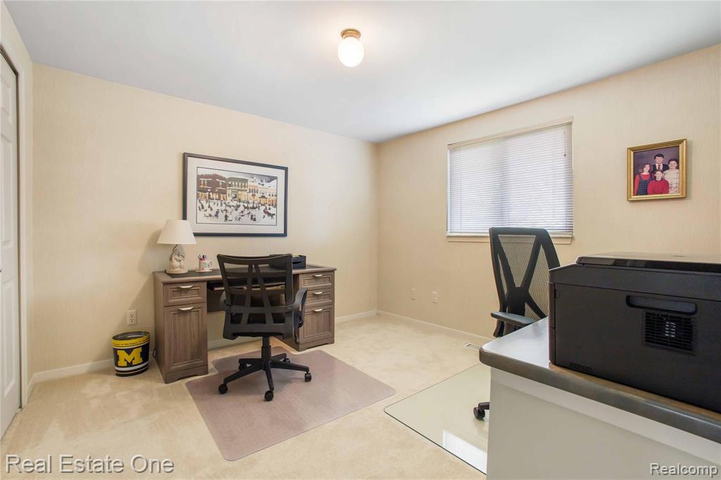 862 Dunedin Drive Rochester Hills, MI 48309 - Photo 17 of 26