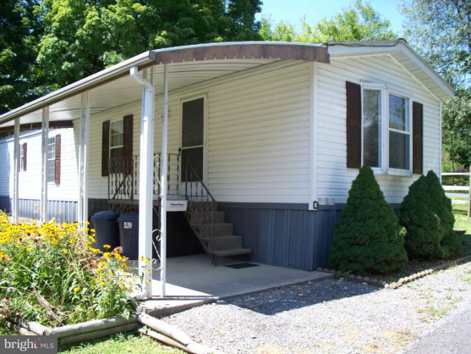 13301 Winchester Road Southwest Cumberland, MD 21502 - Photo 11 of 15 Exterior (Front)