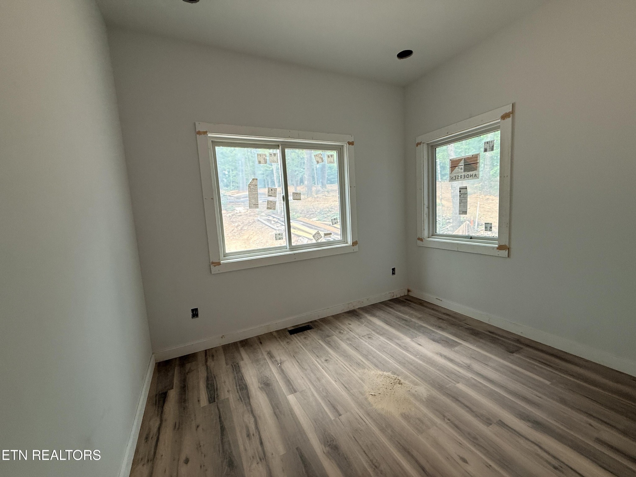 985 Joe Ridge Road Celina, TN 38551 - Photo 17 of 20